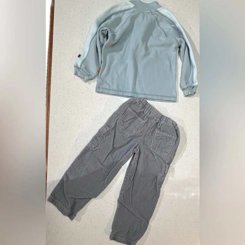 Le top boys, corduroy pants and pullover sweatshirt.matching set size 5 EUC
